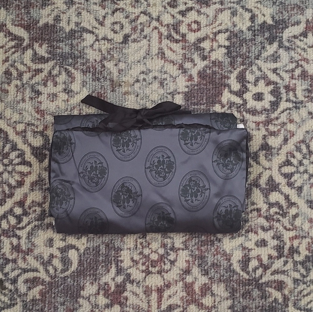 Victoria's Secret toiletry bag